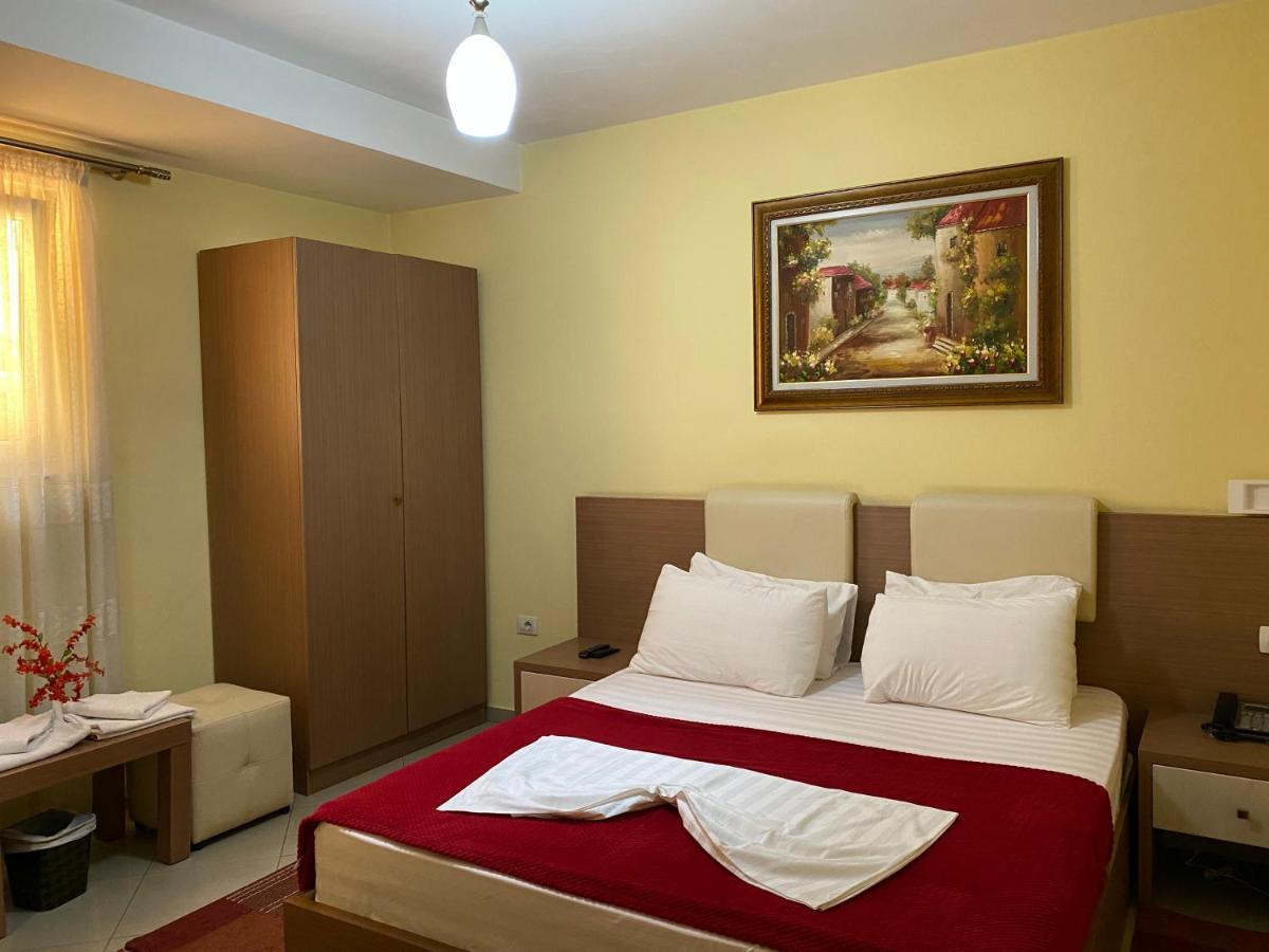 Hotel Relax City Center Tirana Exterior foto