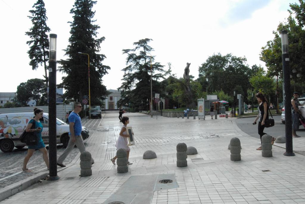Hotel Relax City Center Tirana Exterior foto