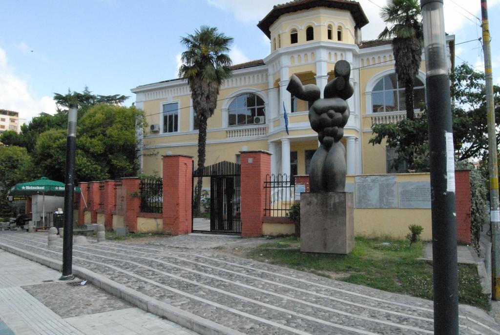 Hotel Relax City Center Tirana Exterior foto
