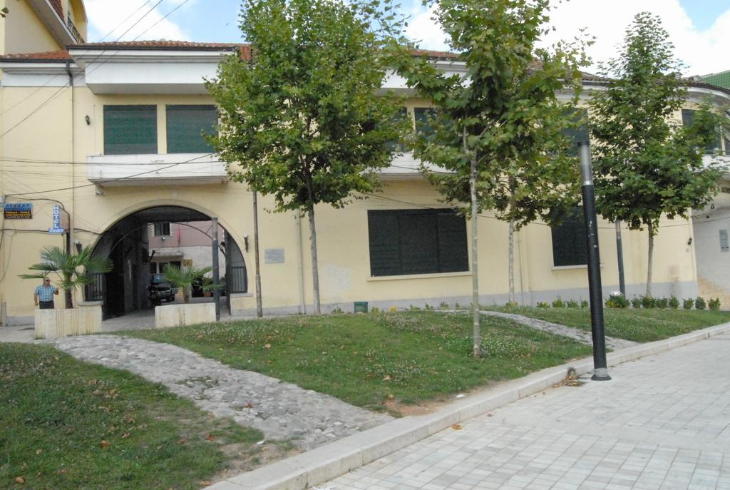 Hotel Relax City Center Tirana Exterior foto