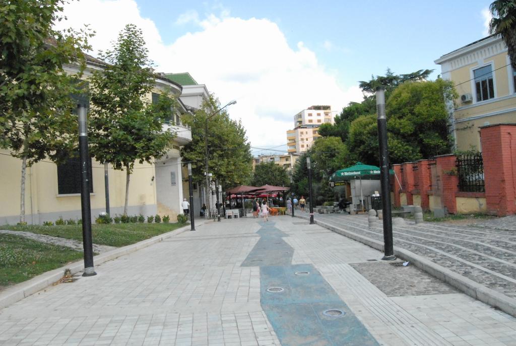 Hotel Relax City Center Tirana Exterior foto