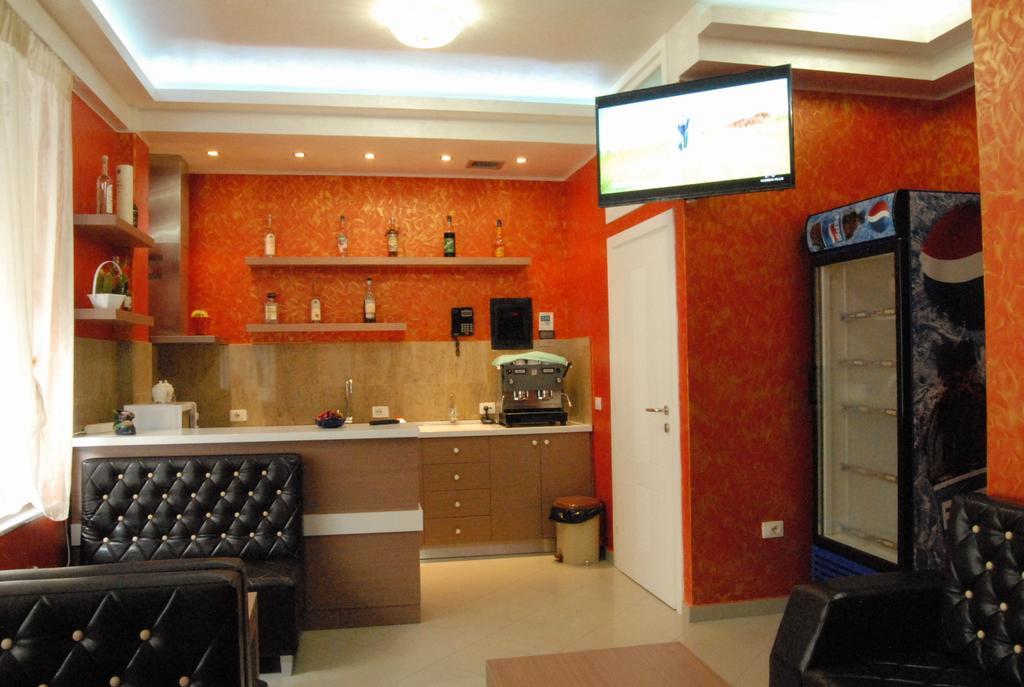 Hotel Relax City Center Tirana Exterior foto