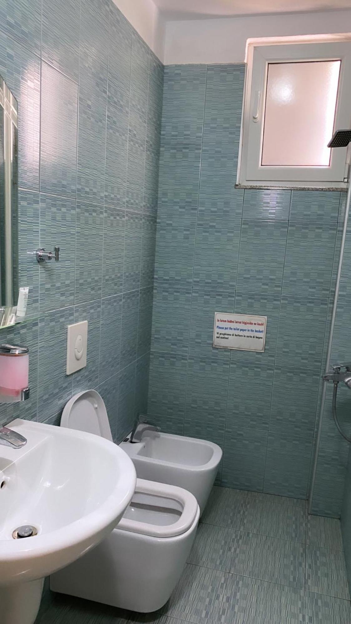 Hotel Relax City Center Tirana Habitación foto